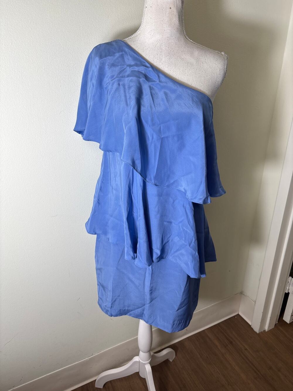 Annie Griffin Periwinkle One Shoulder Layered Ruffle Dress Sz 4